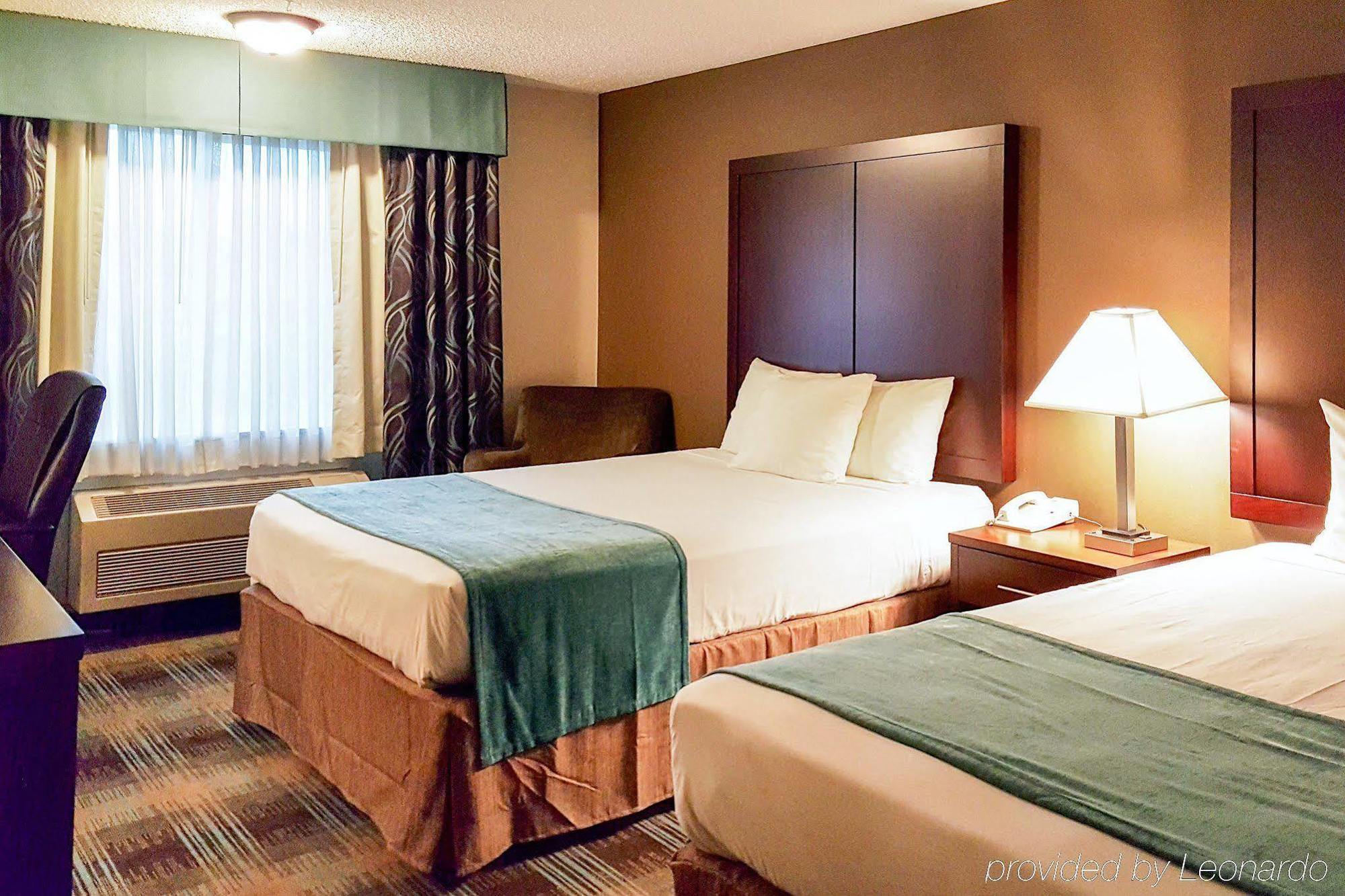 Clarion Inn Near Jblm Tacoma Exterior photo